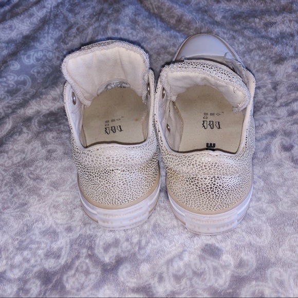 Converse sneakers - Picture 3 of 5